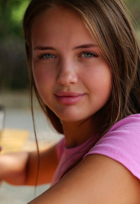 Zishy are excited to present you with xxx gallery showcasing Olya Derkach has an amazing shape