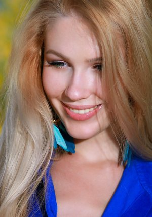 Met Art are excited to present you with a picture gallery showcasing Genevieve Gandi showing nice shape