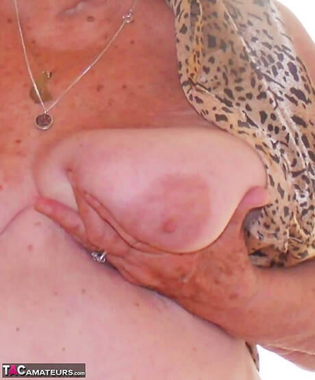 TAC Amateurs are excited to present you with a gallery showcasing Grandma Libby xxx gallery 268447